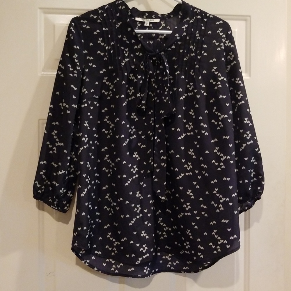 Daniel Rainn Heart ♥️  Pattern Tie Blouse